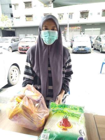 TABUNG PRIHATIN COVID-19 MAIS : BANTU 100 KELUARGA PPR KEN 