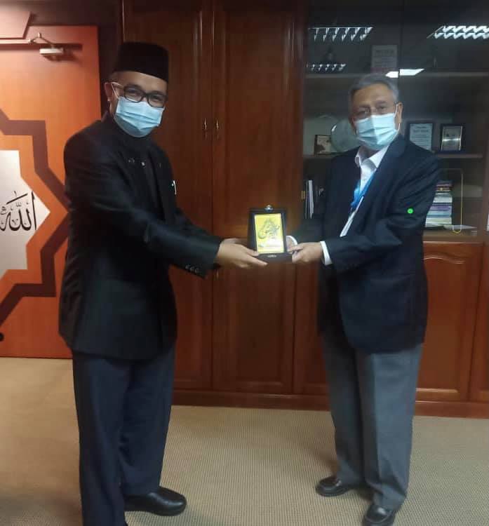 137542335_3926857020682231_6588876720852072665_n