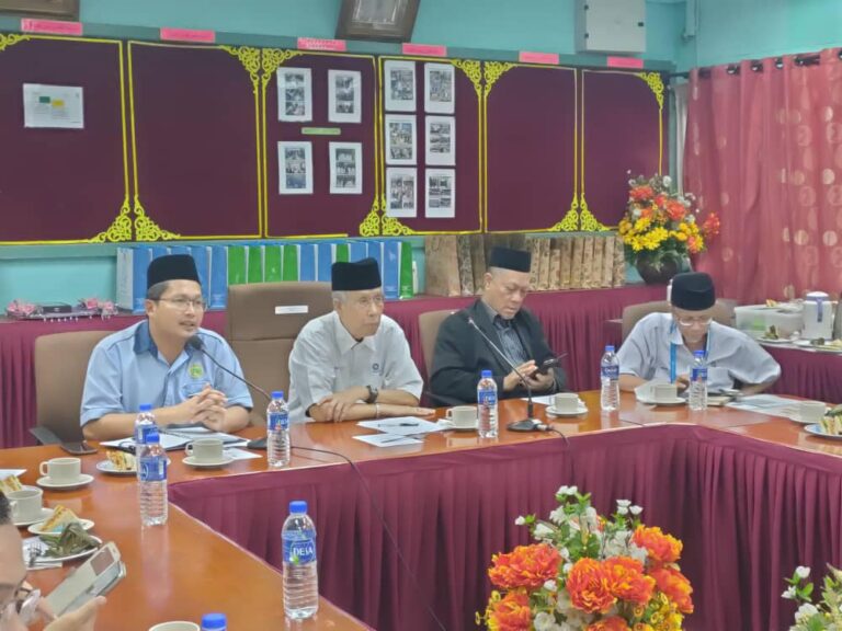 310844824 4927697061015 min