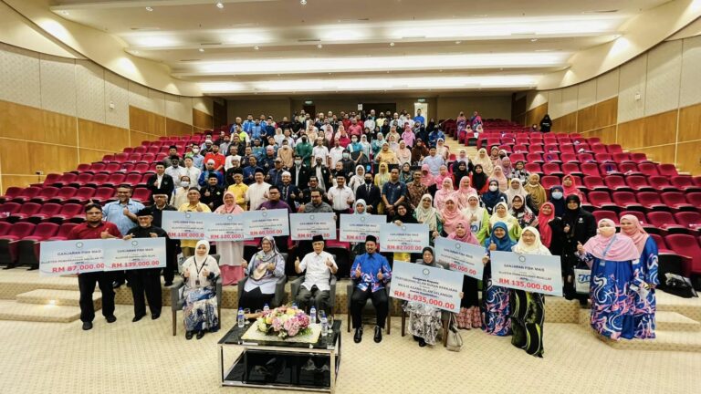 320774810 1340106880176542 6090086