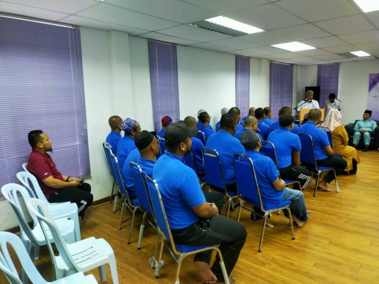 323417609 1136137230385437 3133591500 min