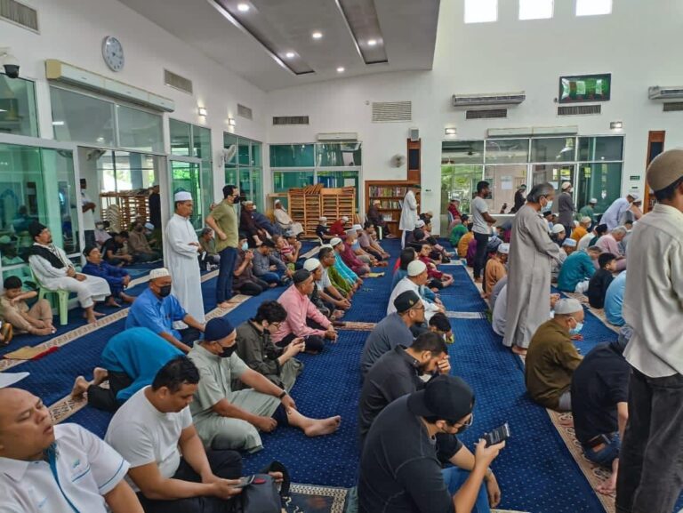 323699000 975992260051367 8293431655113199496 min