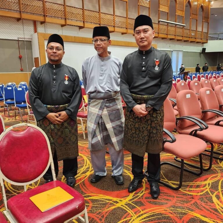 348852932 559568289702939 751783338624857572 n min