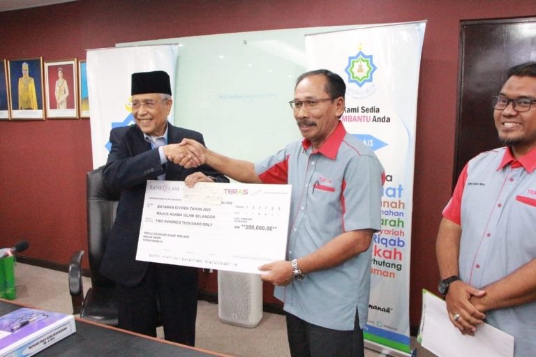 361607330 664056952306174 7482996160