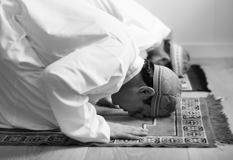 muslim praying sujud posture min