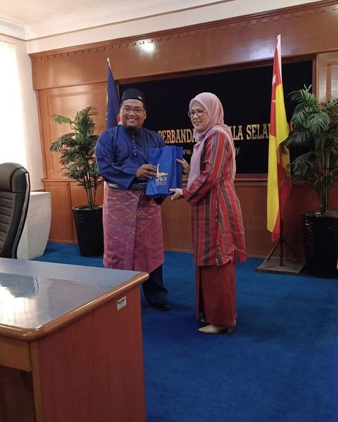 376926964 688176373227565 6988508432044912383 n 1