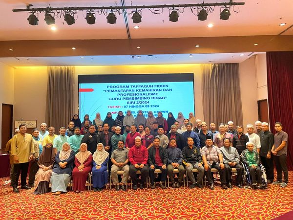 448178341 841356451242889 3683943834322621135 n