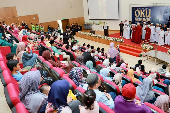 469629360 961635062548360 5005937329295952138 n